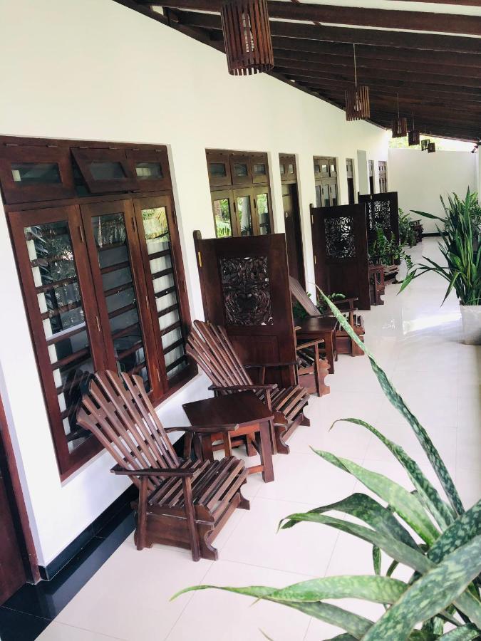 Tinara River Inn, Weligama Exterior photo