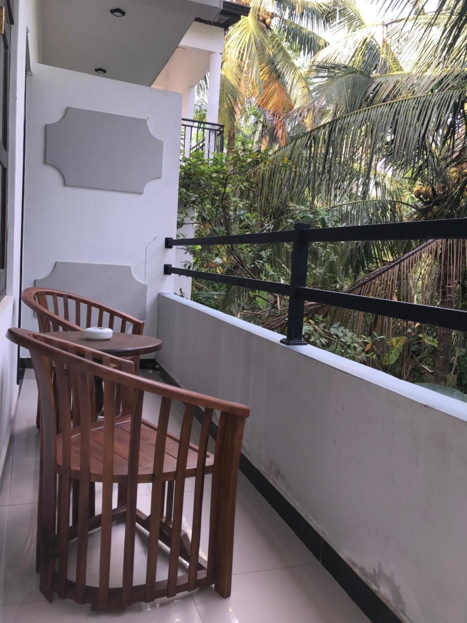 Tinara River Inn, Weligama Exterior photo