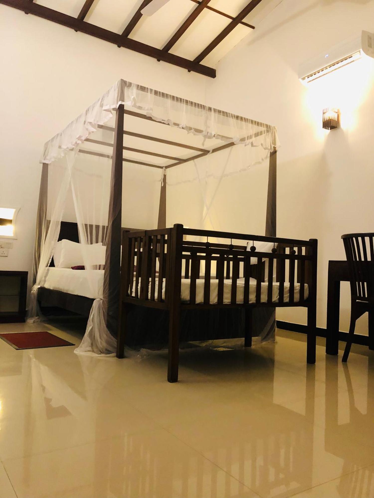 Tinara River Inn, Weligama Exterior photo