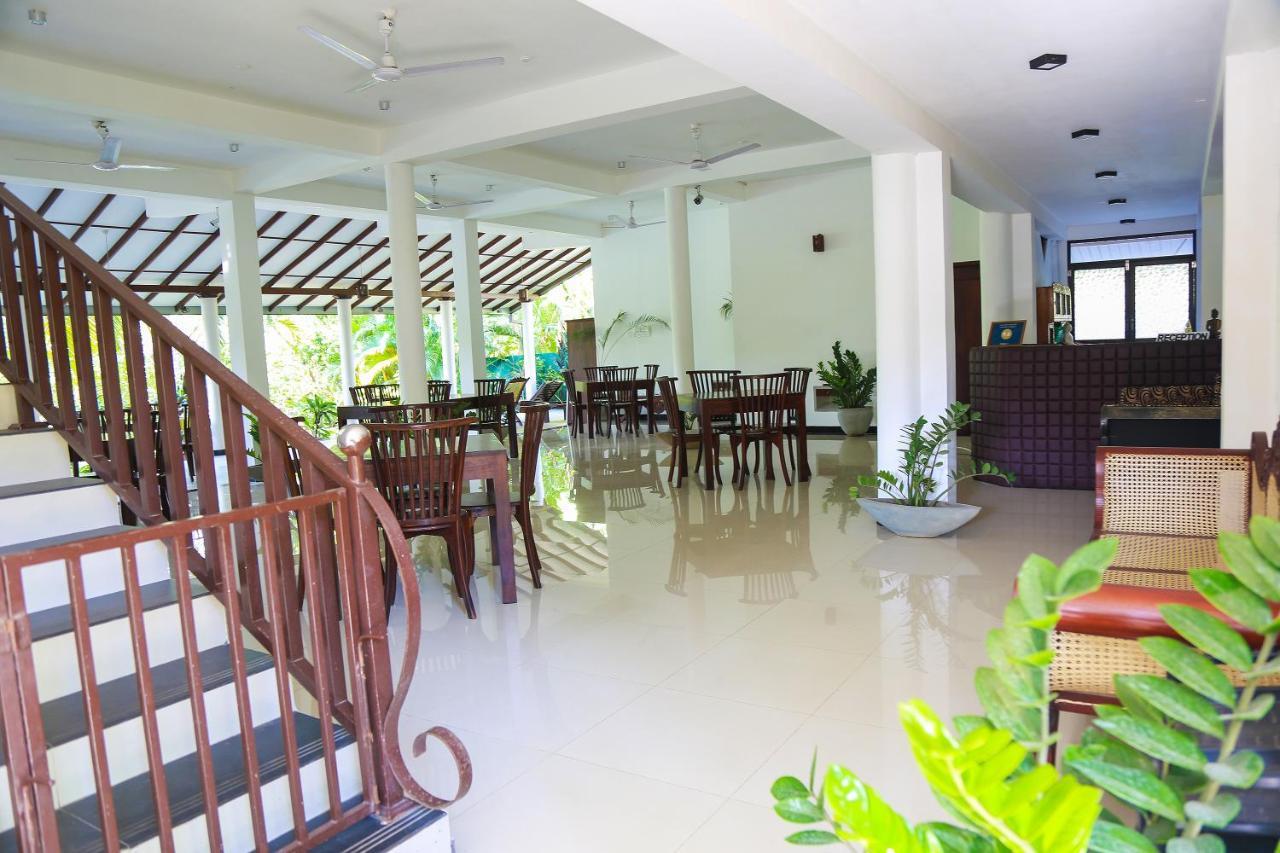Tinara River Inn, Weligama Exterior photo
